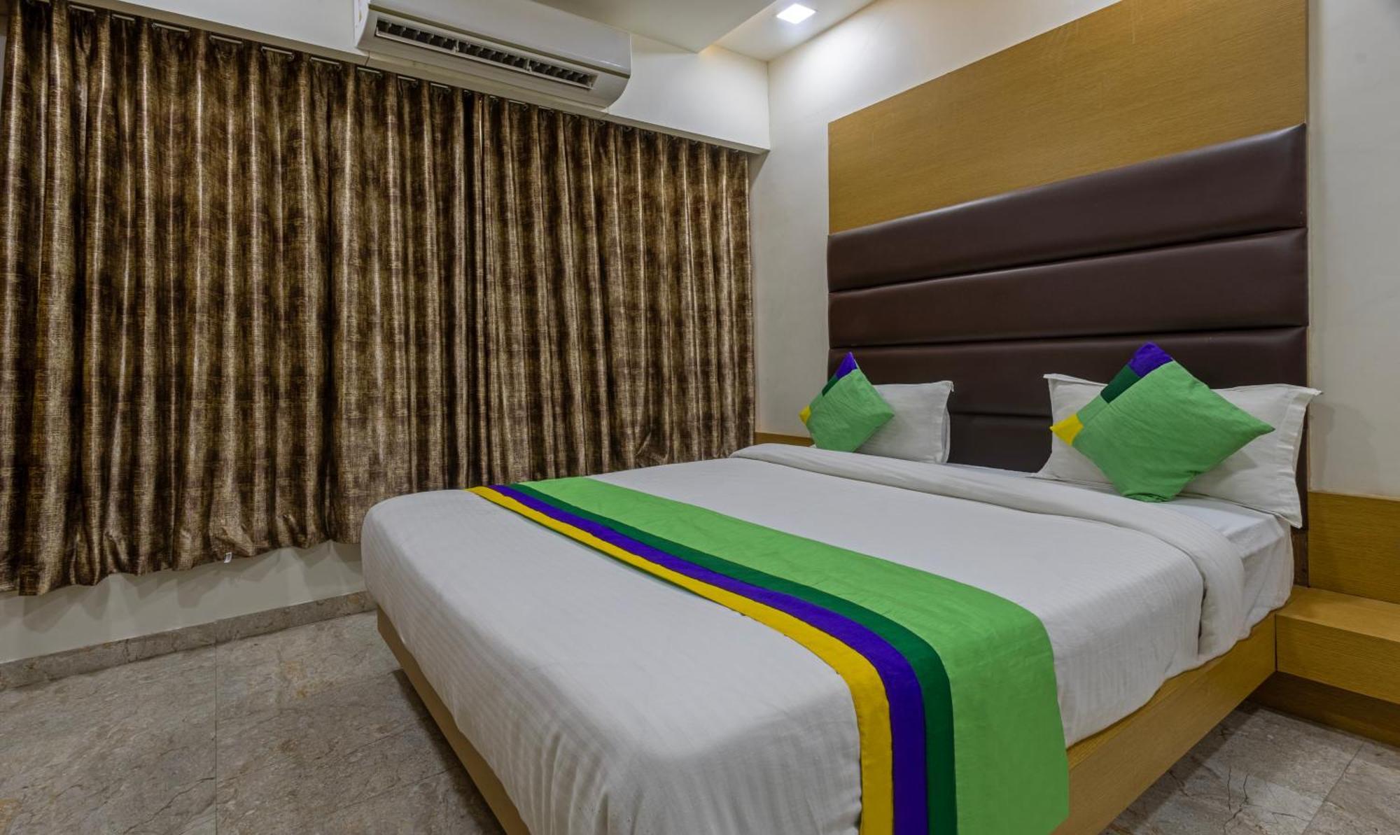 Treebo Eden Park, Ahmedabad Hotell Watuwa Exteriör bild